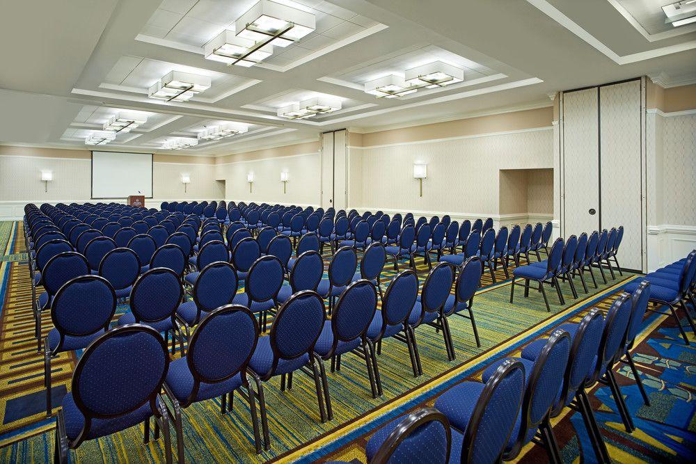 Sheraton Oceanfront Hotel Virginia Beach Exterior photo