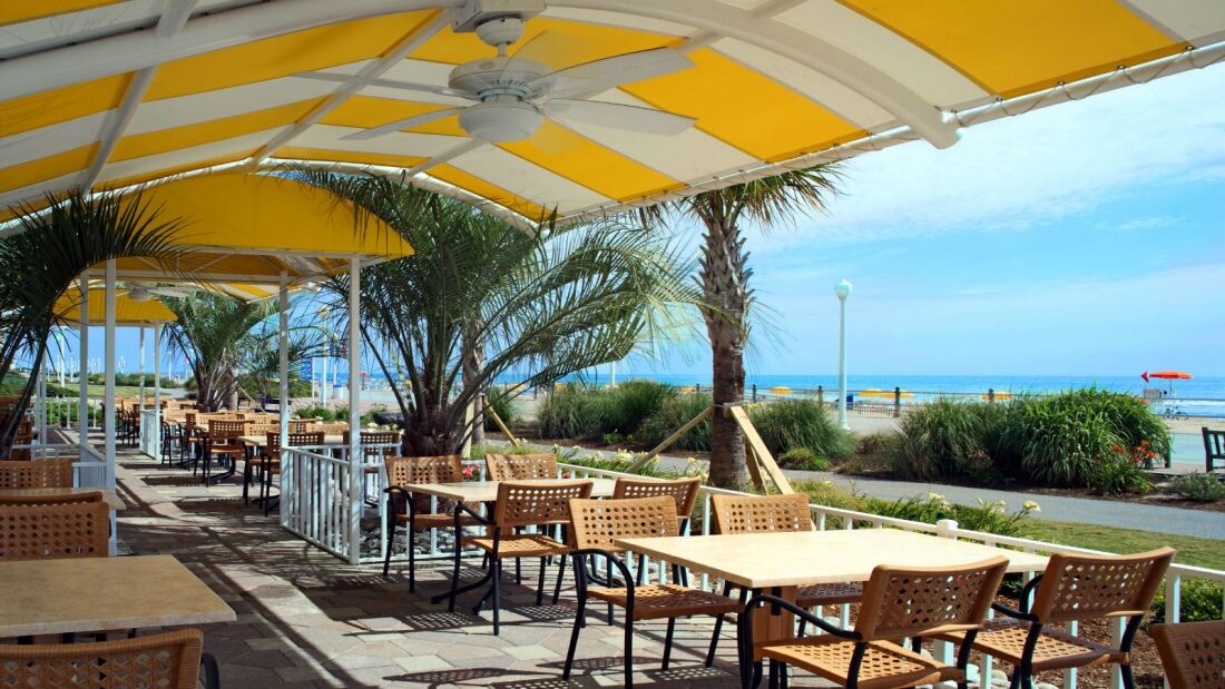 Sheraton Oceanfront Hotel Virginia Beach Exterior photo